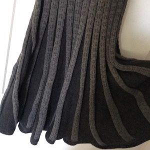 Fun, striped, gray stretch dress knit S